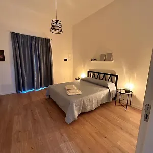 https://apt-dg.sicilyhotelsitaly.net